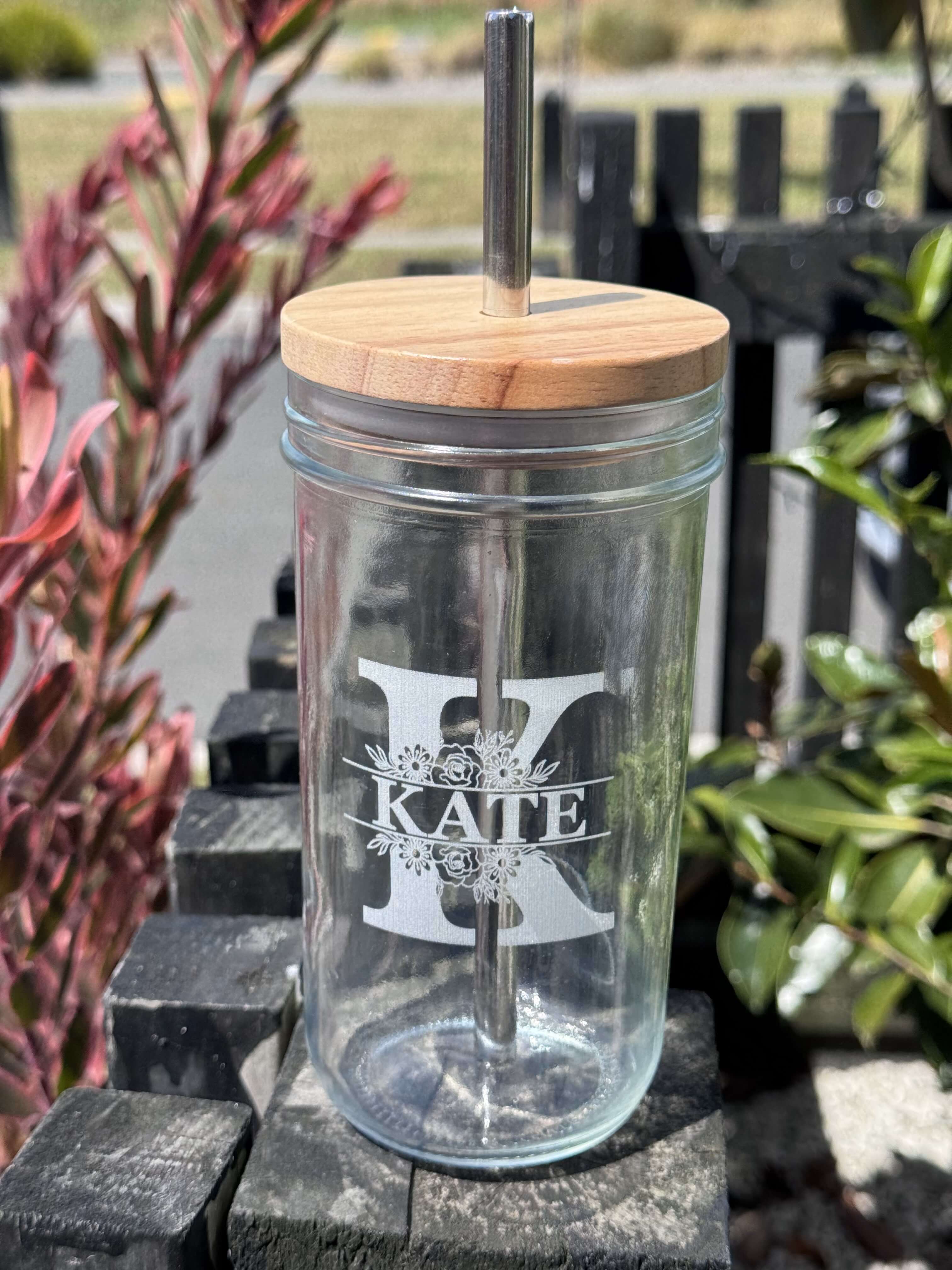 personalised Smoothie glass with wooden lid and stainless steel pipe