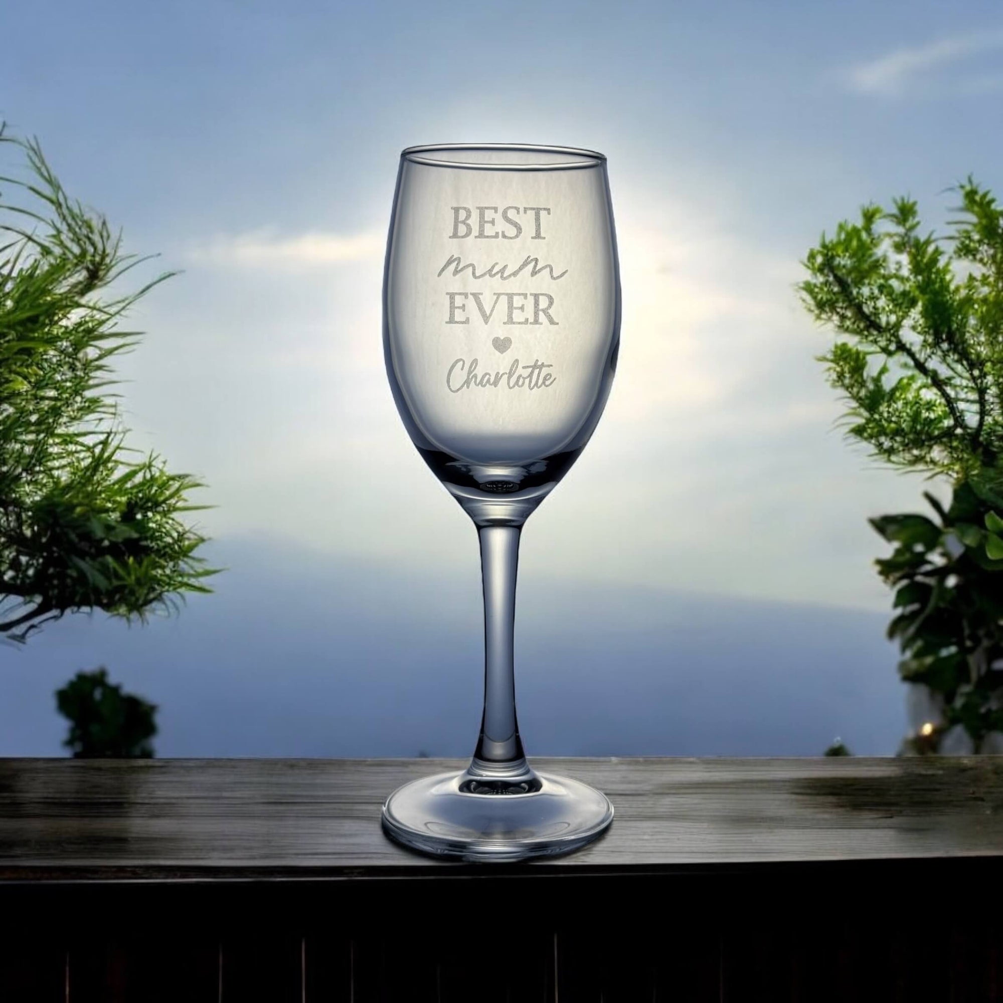 Heartfelt custom engraved wine glass for Mother’s Day