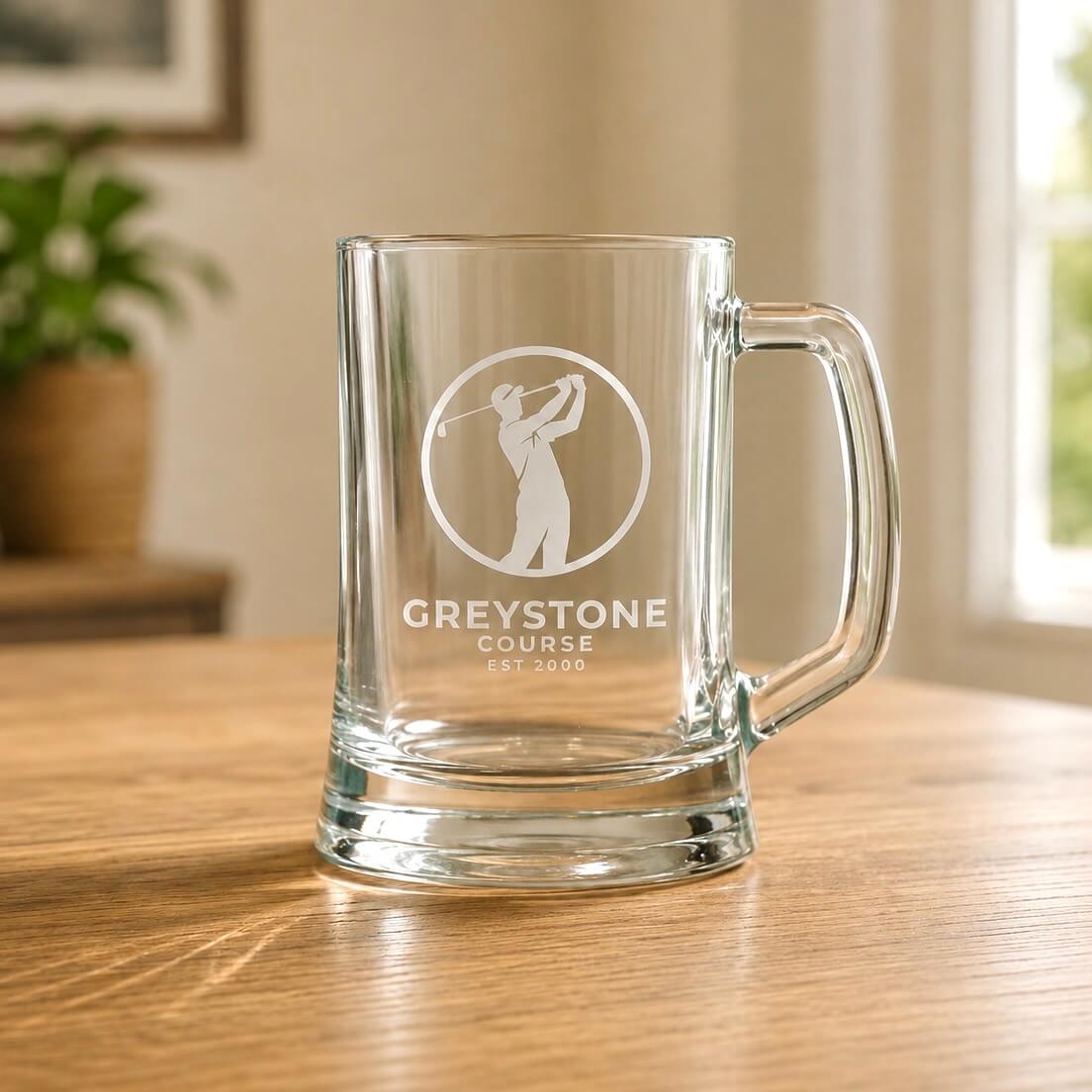 Personalised staff award beer glass with frosted golfer logo and clear handle