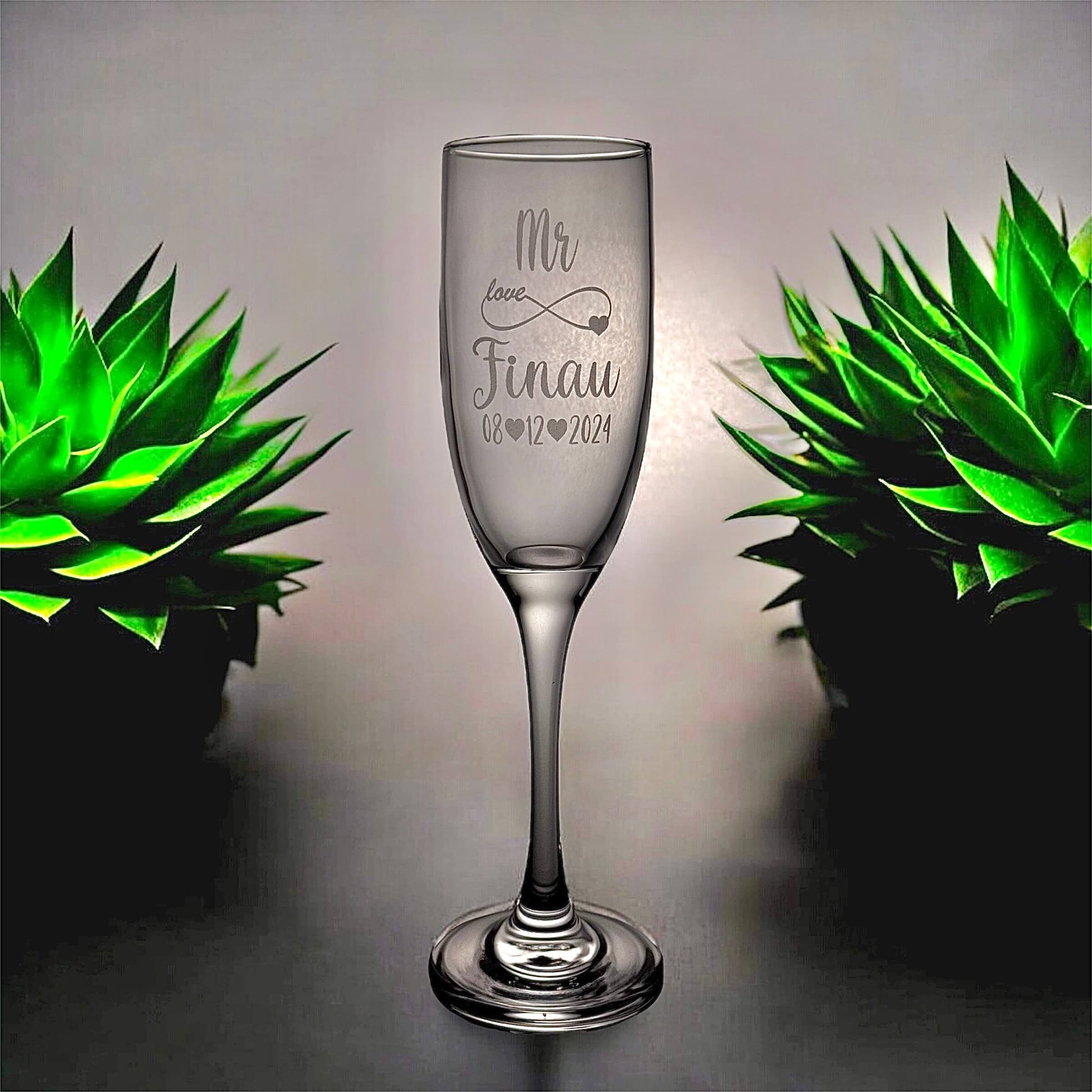 engraved champaign glass for wedding with mr