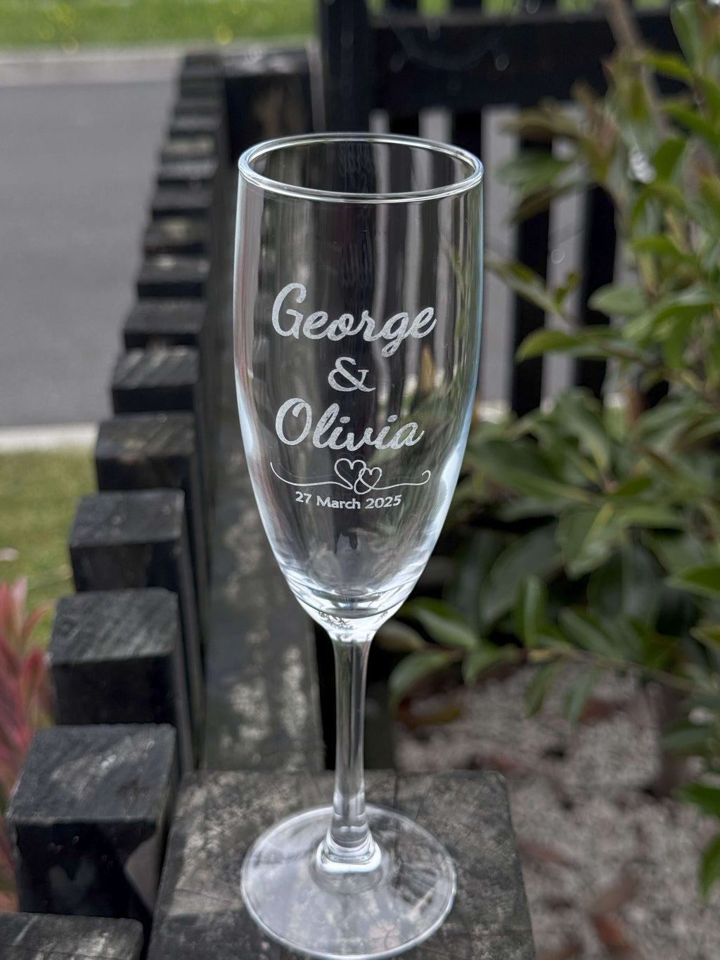 engraved champaign glass for wedding with name