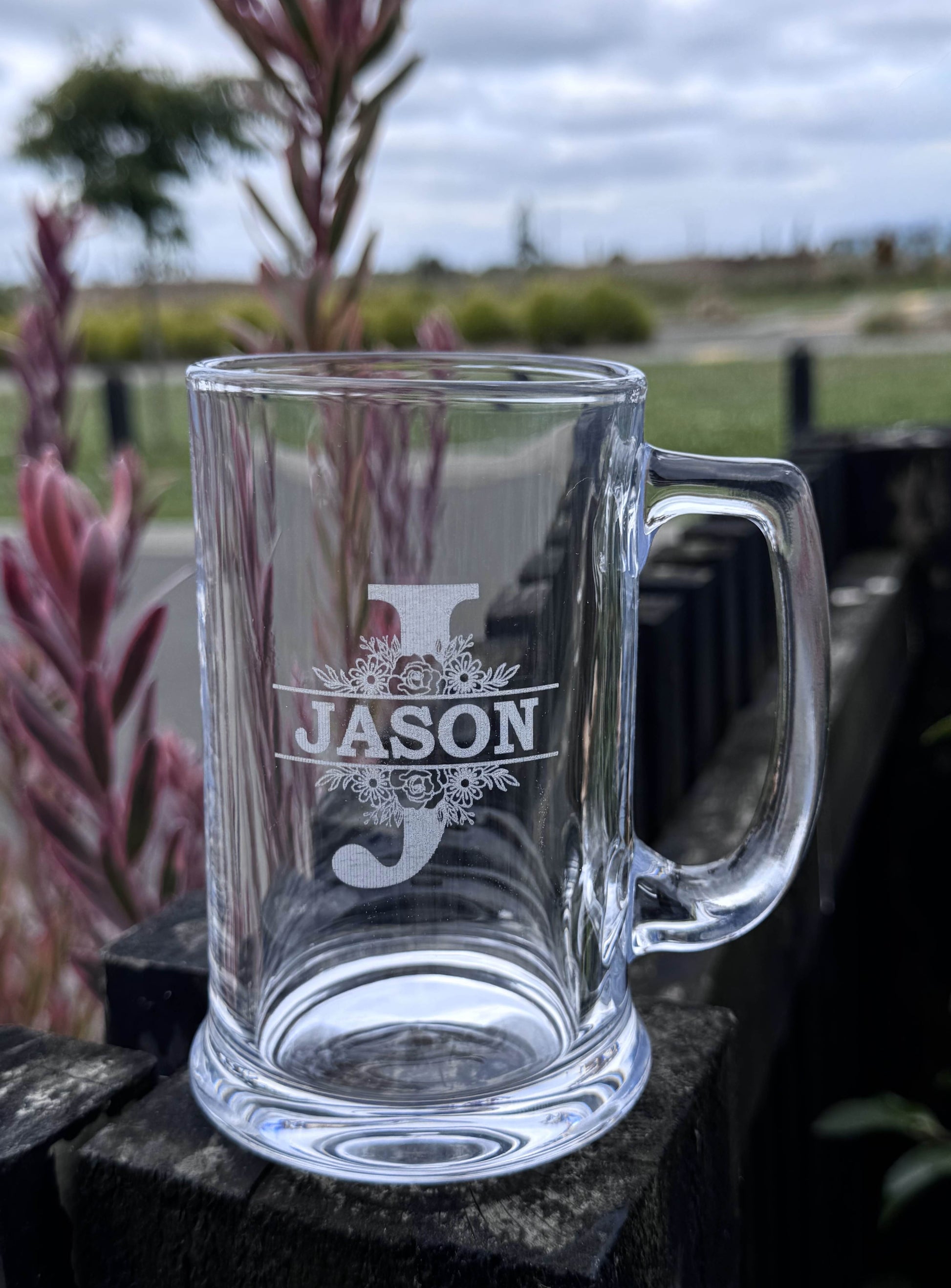personalised beer glass with name between split initial